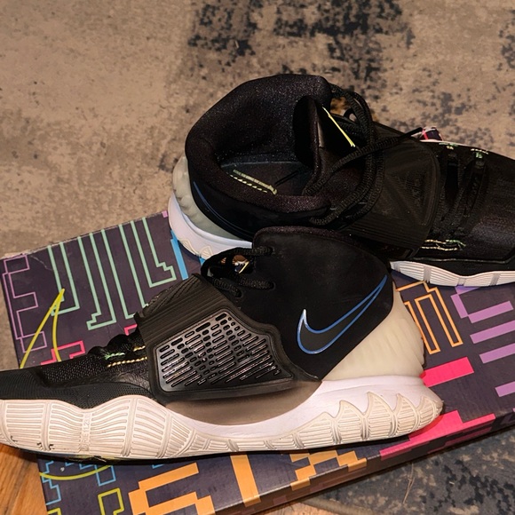 Nike sneaker men size11 smoke free and pet free home in original box - Picture 4 of 9